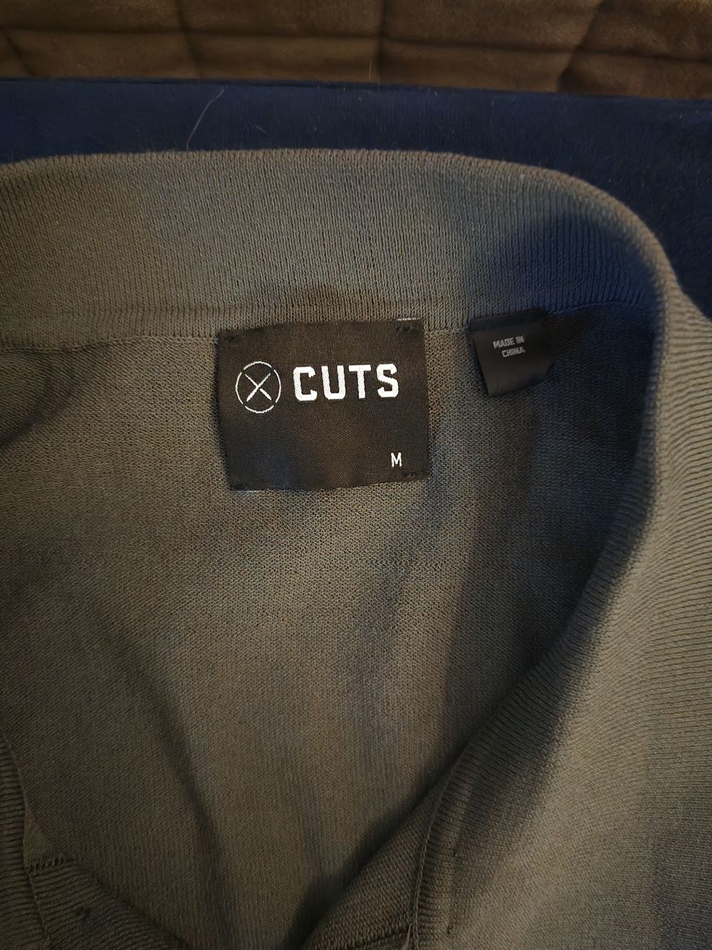 Cuts Riviera Button Up In M - Picture 3 of 8